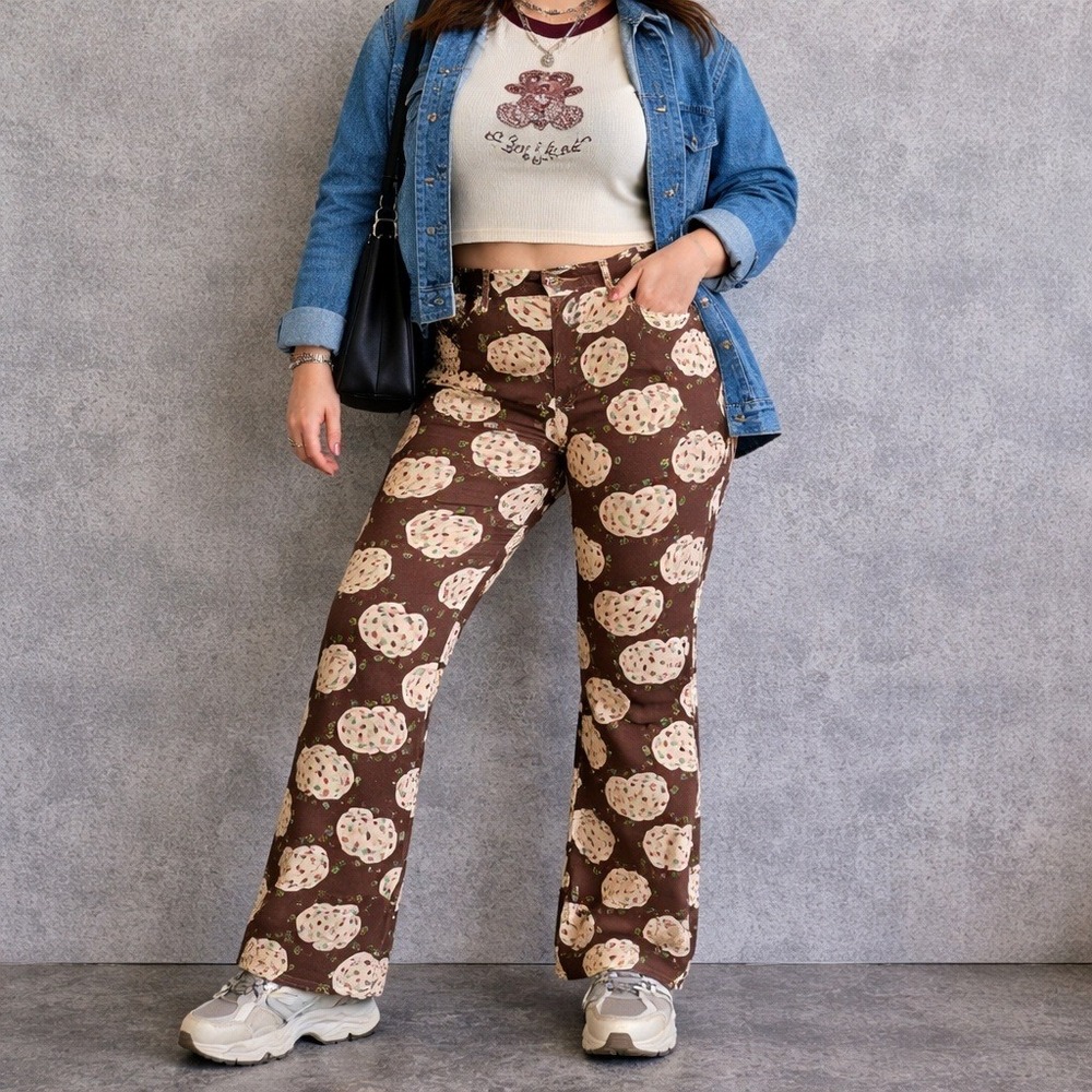 Urban Outfitters BDG Strawberry Print 90s Bootcut Pants Brown 30